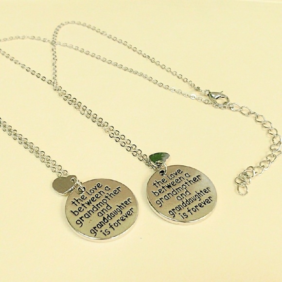 CLOSET CLOSING DISCOUNTED, Set of Grandma/Granddaughter ❤️love ❤️necklace set - Picture 2 of 4